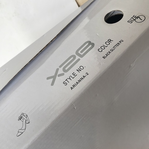 NWT Gorgeous Brand New Sandals with Black Shimmers. - Picture 13 of 15